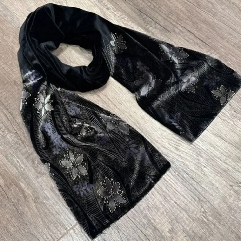 Stunning Vintage Black Velvet Embossed Scarf‎ Floral Fairy  Fairycore Whimsigoth